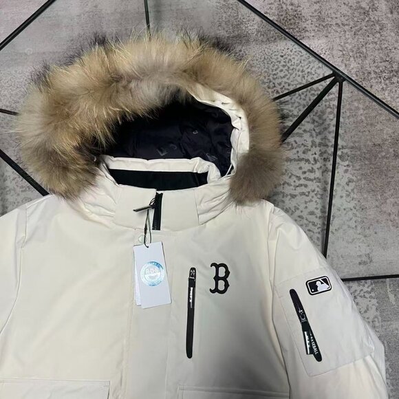 MLB Boston Red Sox style white down jacket, size M. - Picture 4 of 5